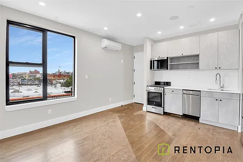 195 Stockholm St #3B Photo 1