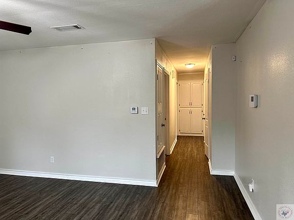 5th image of 410 Carroll Ave