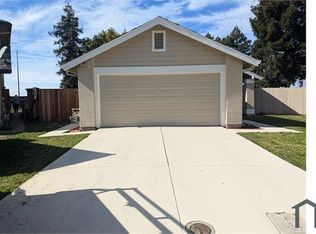 15 Rio Camino Ct, Sacramento, CA 95834
