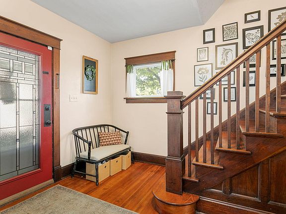 2nd image of 728 Grant St