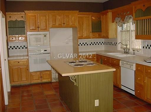 5th image of 5845 Janell Dr