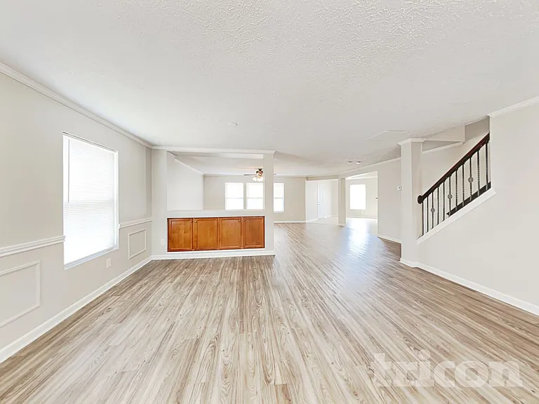1024 Tradewinds Dr — Photo 2