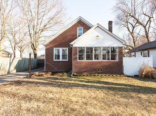 806 Park St, East Saint Louis, IL 62206