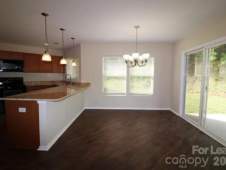 13011 Lake Erie Ln — Photo 5
