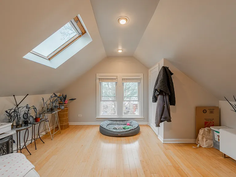 5055 W Argyle St #3 — Photo 2