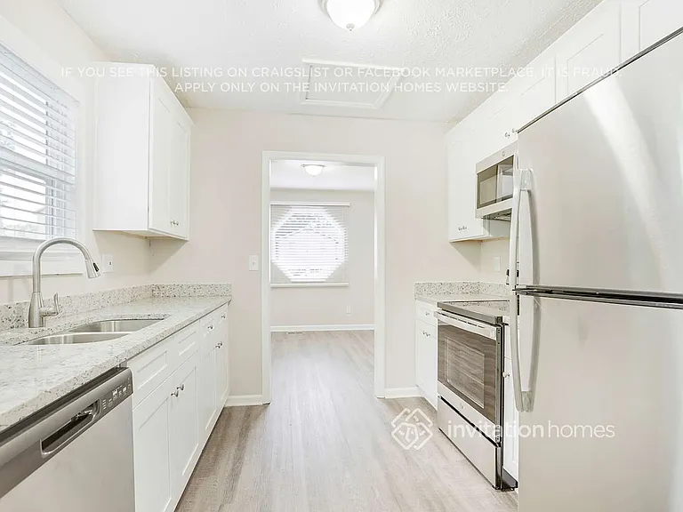 164 Kathryn Dr — Photo 6