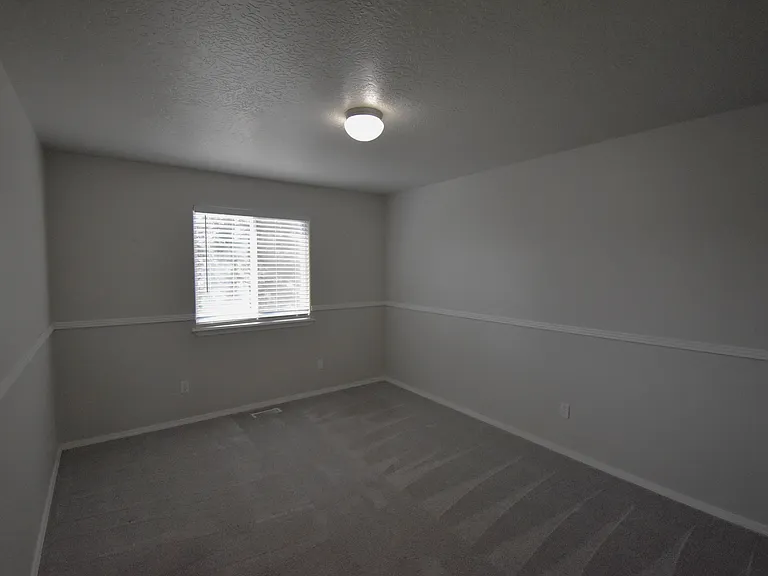3222 S Lindsay Ave — Photo 20