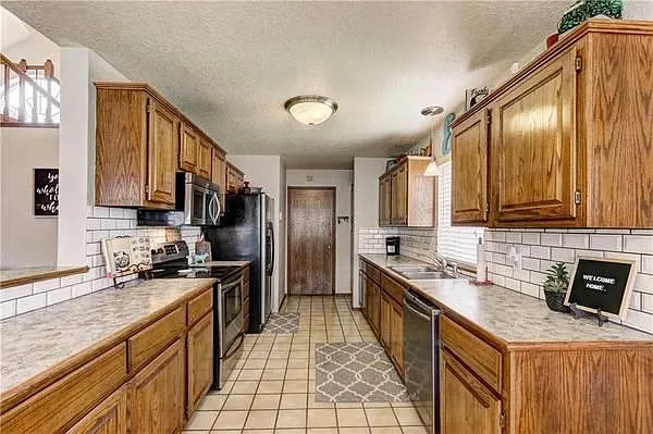 1808 Rasheed Rd — Photo 6