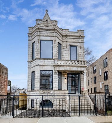 1544 S Sawyer Ave, Chicago, IL 60623