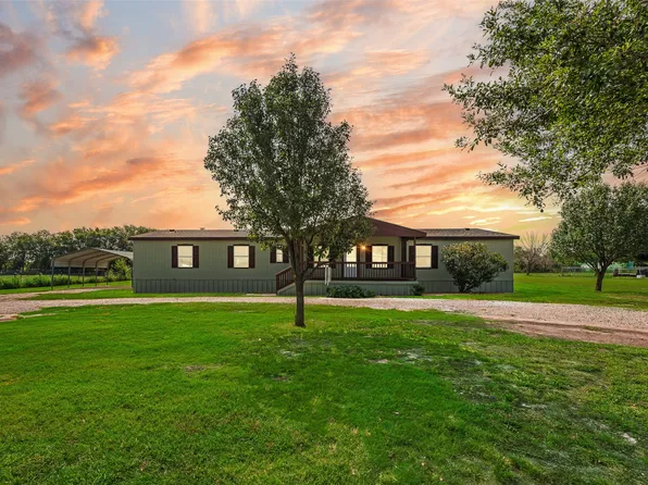 9044 Douglas Cir, Terrell, TX 75160