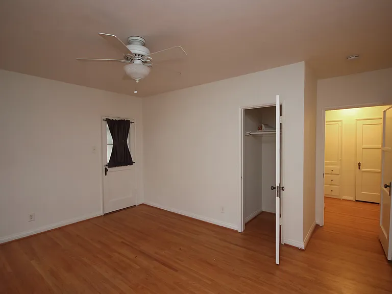 412 N Campbell Ave — Photo 18