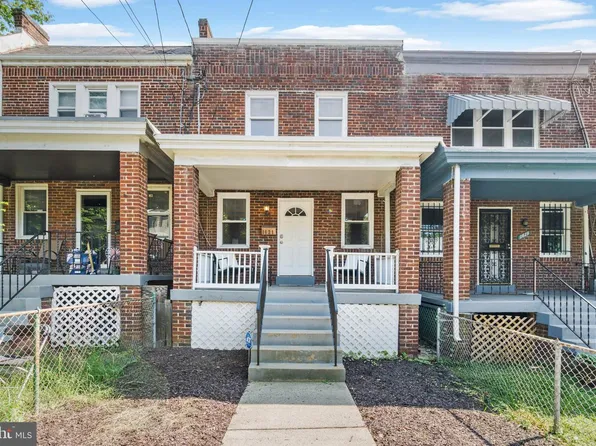 1621 R St SE, Washington, DC 20020