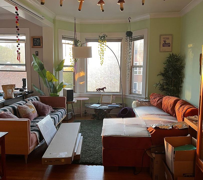 Carlyle Apartments, Capitol Hill Seattle 320 Summit Ave E Seattle WA