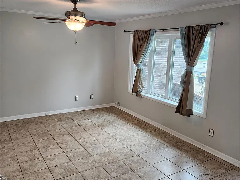 7970 La Nain Dr — Photo 3