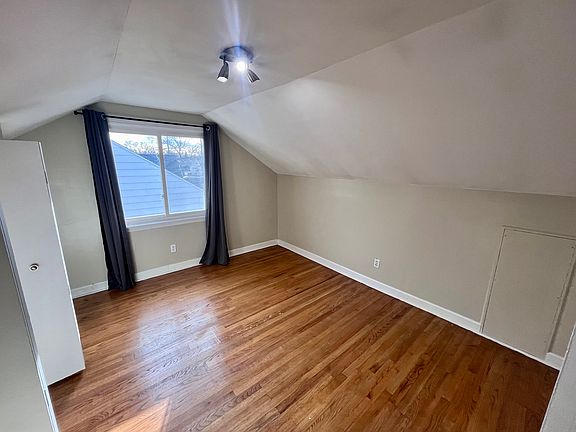 5th image of 1876 Hyland St