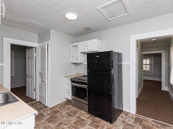 4th image of 1488 W 5TH Street