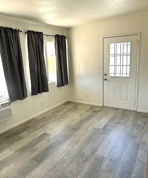405 Jade Dr — Photo 6