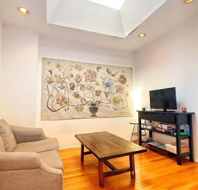 1st image of 536 E 87th St #3