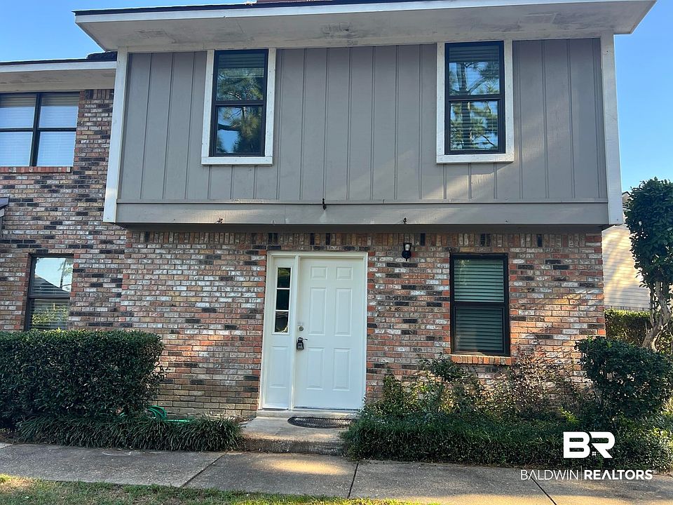 1st image of 328 Clubhouse Dr #6-D