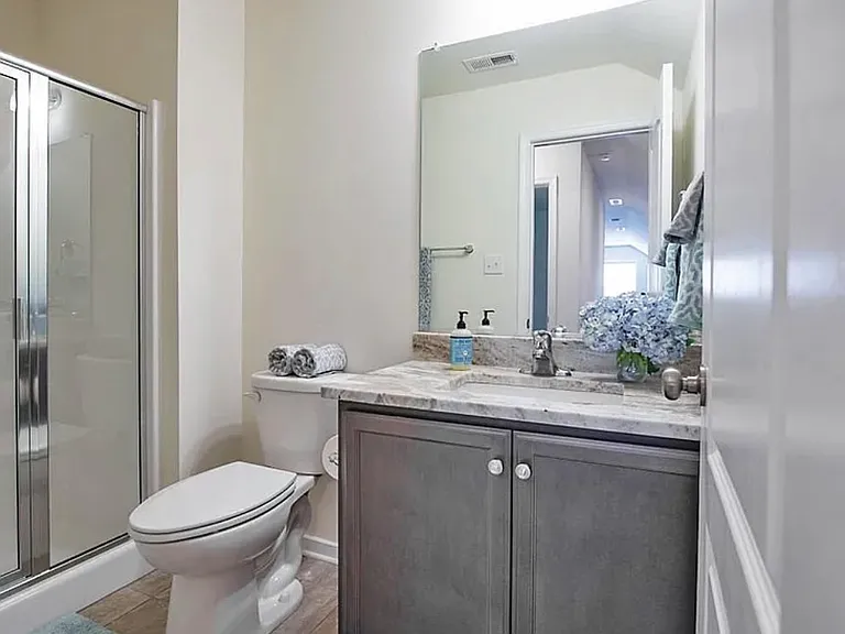 18400 Twin Falls Ln — Photo 16