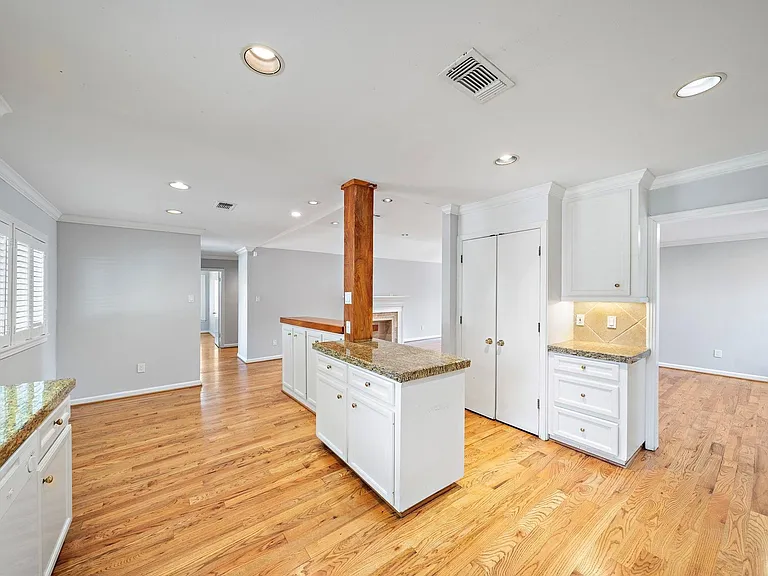 3115 Glen Haven Blvd — Photo 6