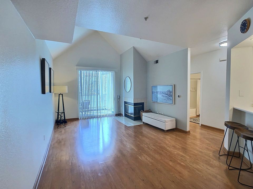 1st image of 410 N 1st St Unit 427