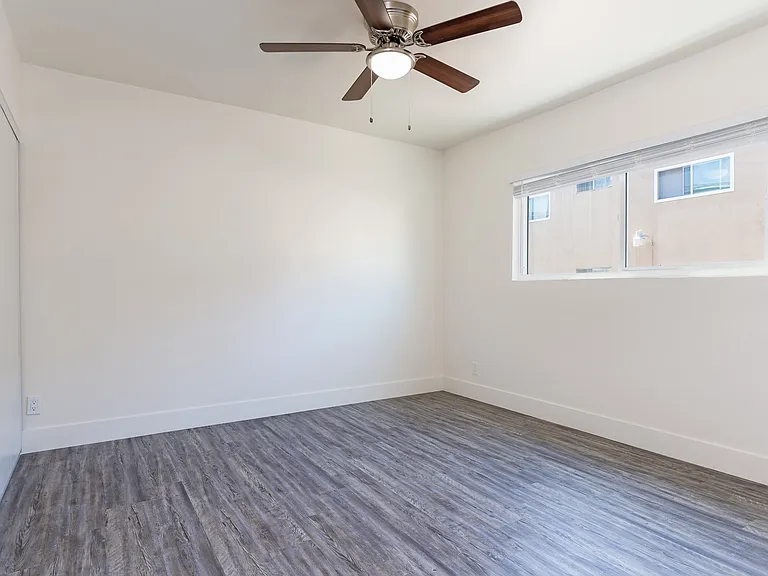 Aurora Vista Apartments — Photo 10