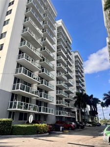 5091 NW 7th St APT 302, Miami, FL, 33126