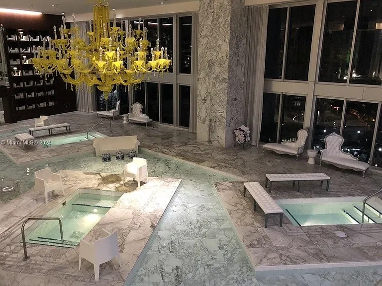465 Brickell Ave #4 — Photo 3