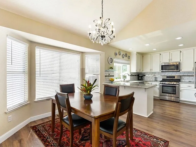 8216 Rockbury Way — Photo 30