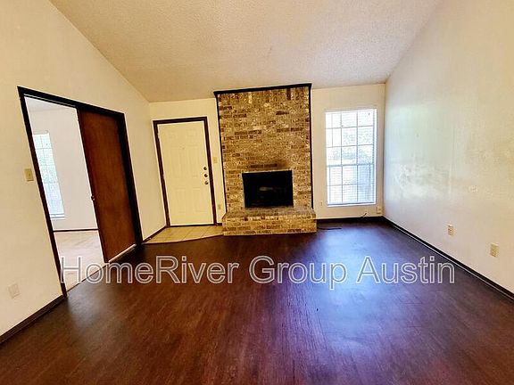5th image of 8808 Piney Point Dr #B