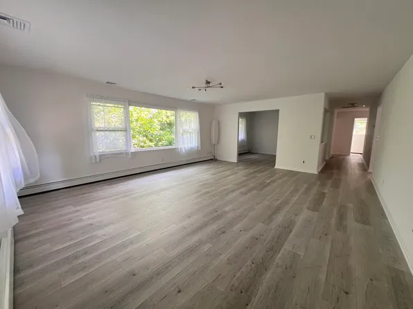 1235 Youngs Ave Floor 2, Southold, NY 11971