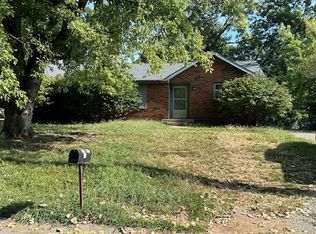 411 Carter Rd, Clarksville, TN 37042