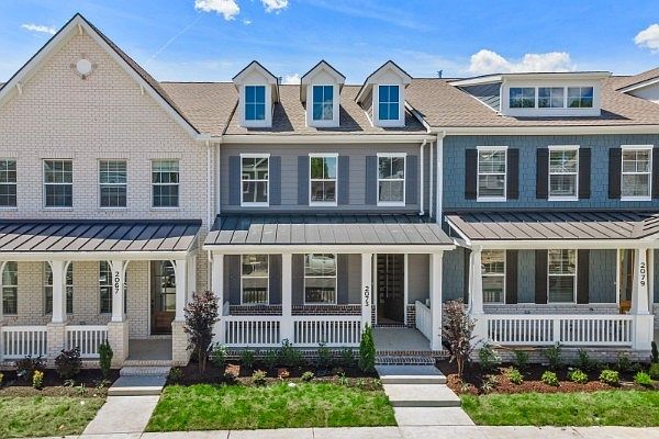 2nd image of 927 Braidwood Ln Lot 360