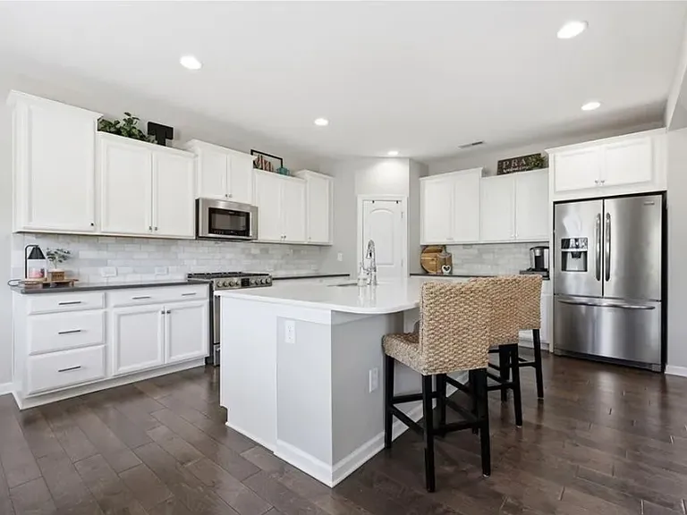 806 Blue Moon Ct — Photo 9