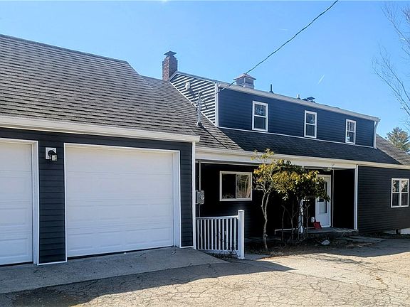 3rd image of 1729 Pinnacle Rd
