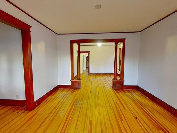 4th image of 11 Alden Ave #2