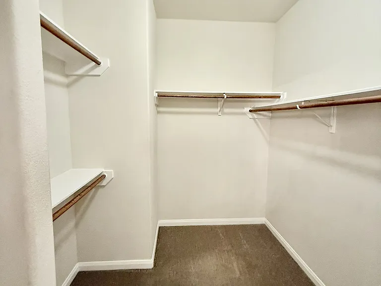 205 Oriole Dr — Photo 16