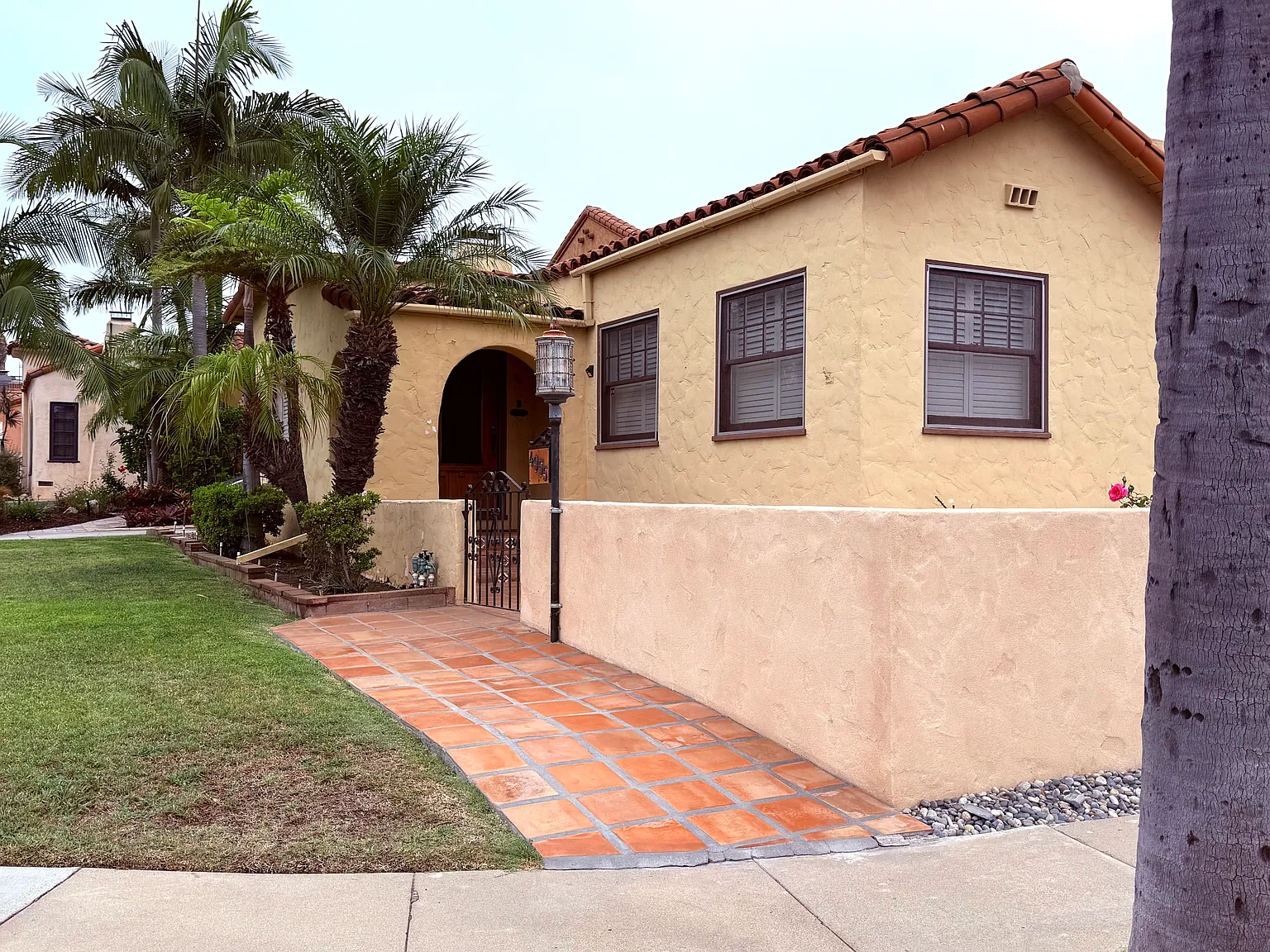 3 bed, 1457 sqft, $6,200 — Photo 1
