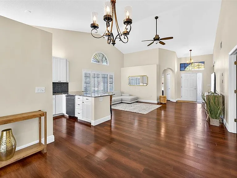 4180 Brentwood Park Cir — Photo 10