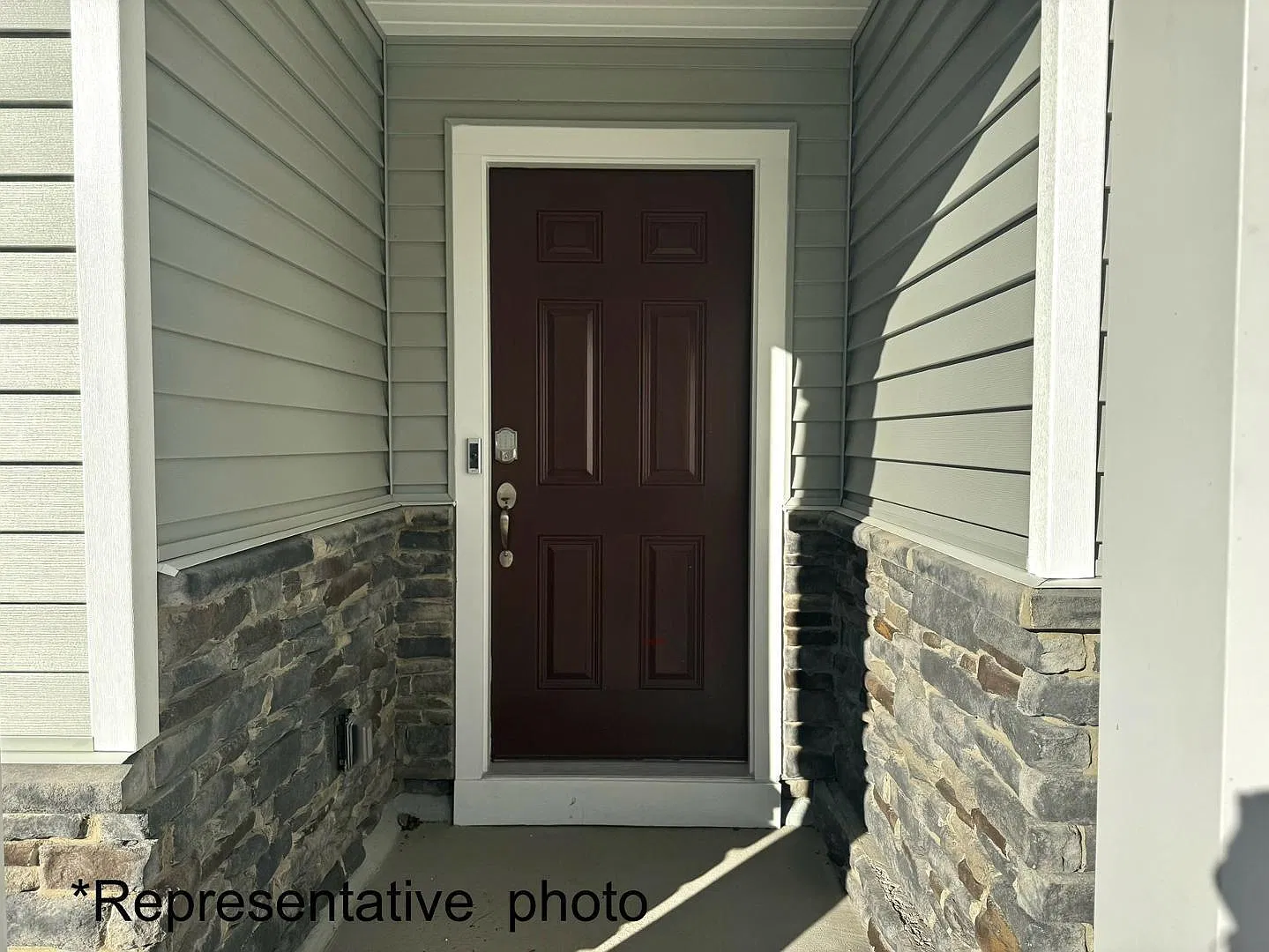 3 bed, 3.5 bath, 1847 sqft, $1,975 — Photo 3