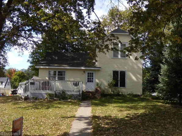 540 Brown St SW, Hutchinson, MN 55350