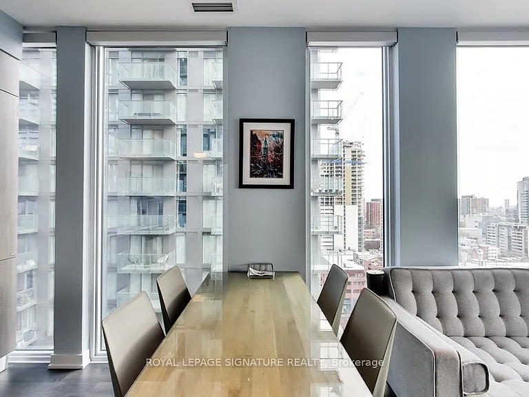 28 Wellesley St E #1704 — Photo 8