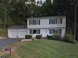 71 Caitlin Dr, Springfield, MA 01118