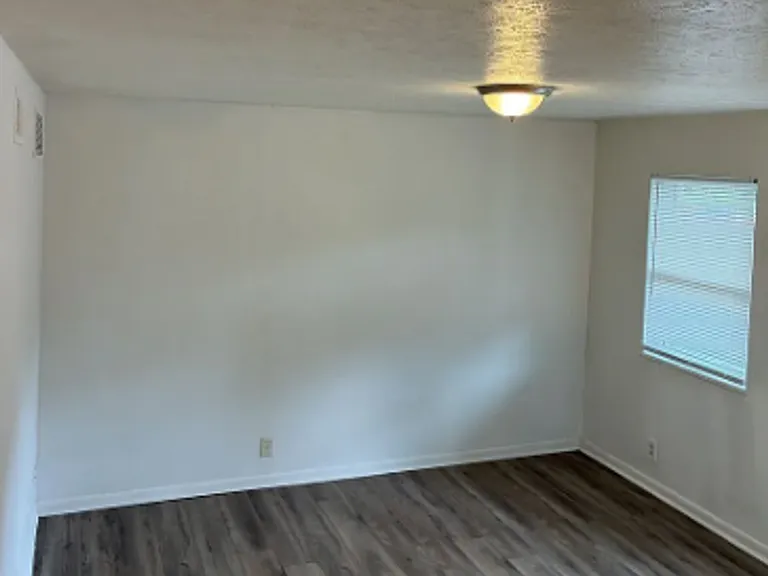 4115 Pinecroft Dr — Photo 7