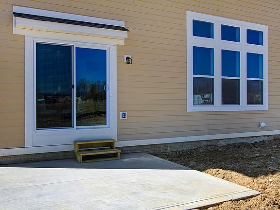 2nd image of 8090 Garden Dr