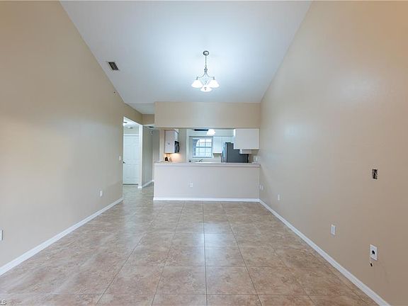 3rd image of 950 Hancock Creek South Blvd APT 322