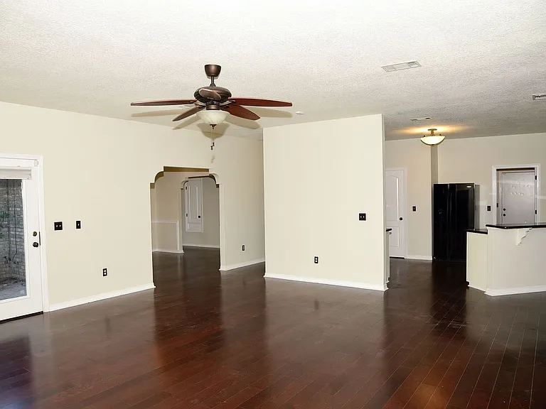 116 Baywind Dr — Photo 13