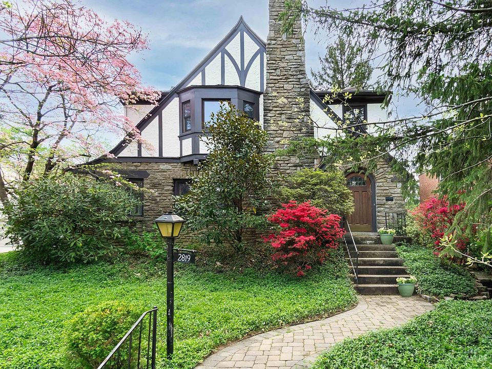 1st image of 2819 Victoria Ave