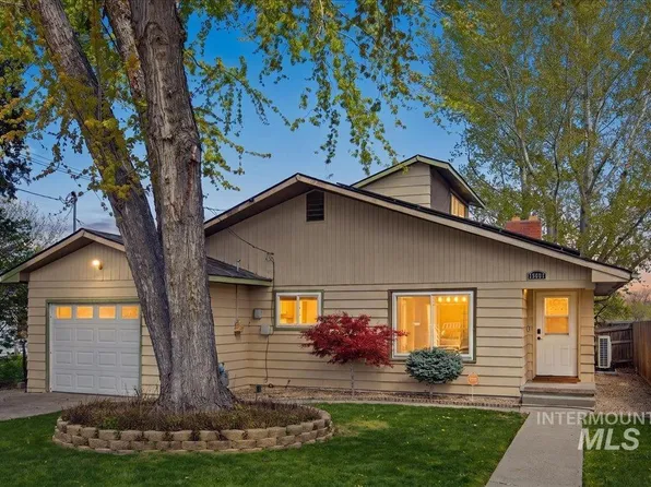 20602 Academy Rd, Greenleaf, ID 83626